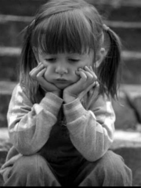 طفلة حزينة صور مؤثرة جدا لبنات حزينه وحيدة دلع ورد