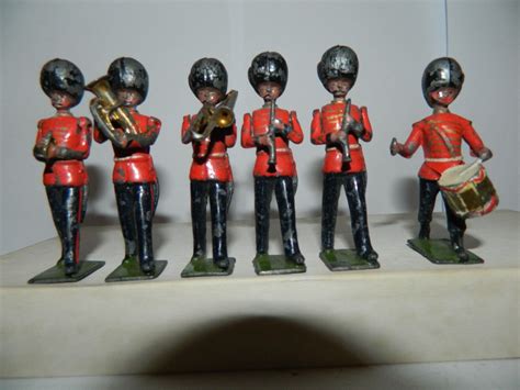6 Pre War Britains Lead Guard Band Soldiers Ebay