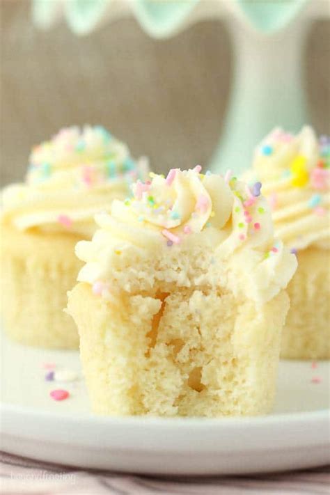 Fluffy Vanilla Cupcake Recipe With Oil Easy Recipes Today