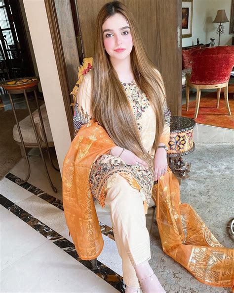 top 25 most beautiful pakistani women in the world pa