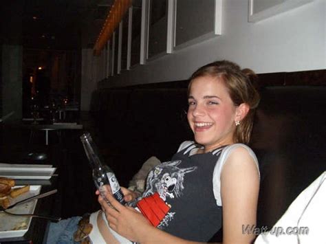 Emma Watson Drinking Beer With Her Friends And Looking Very Sexy Porn