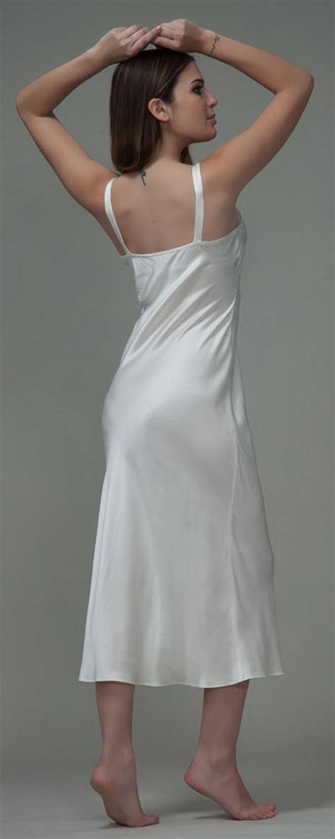 White Exquisitely Beautiful And Romantic Luxury Nighties She12 Girls