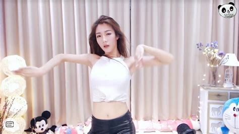 asian dancing in leather pants 섹시한 댄스 kpop 性感舞 美女 pretty models youtube