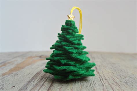 Make A 3d Felt Christmas Tree Ornament Dollar Store Crafts
