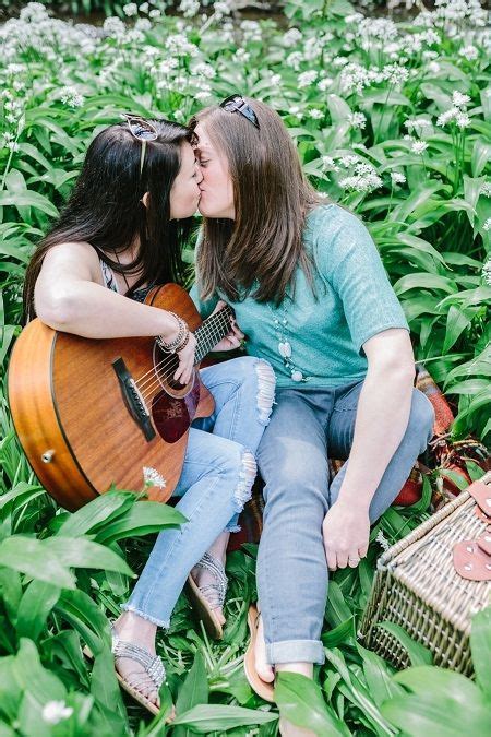 Lesbian Engagement Photoshoot Lesbian Couple Lesbian