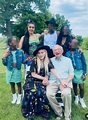 Madonna festeggia i 90 anni di papà Silvio Ciccone con la sua tribù di ...
