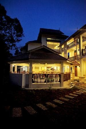 Resort suria hill country house, janda baik is conveniently located at lot 8567, kampung janda baik in bentong only in 6.6 km from the centre. eRYA by SURIA Janda Baik - Prices & Guest house Reviews ...