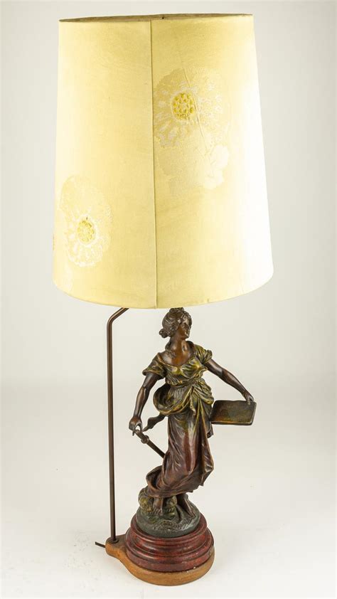 lot a french early 20th century spelter table lamp