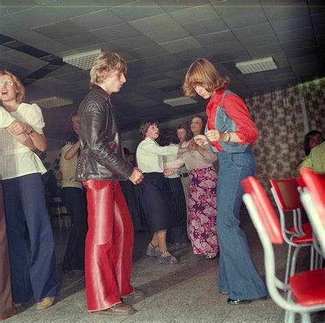 Bell Bottoms Favorite Fashion Trend Of The 1970s ~ Vintage Everyday