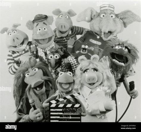 Group Photo Of The Muppets In The Tv Series Muppet Tonight Usa 1996