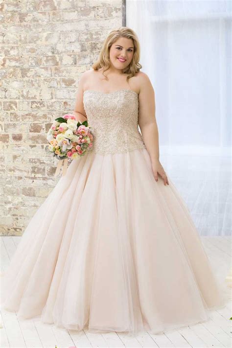 plus size perfection wedding dresses for those problem areas easy weddings