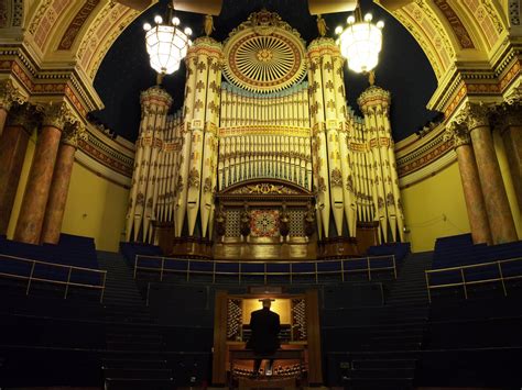 Life Resumes Leeds Town Hall Gets New Organ Slippedisc