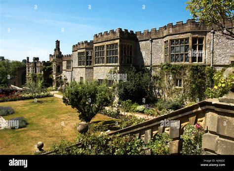 Haddon Hall Peak District Hi Res Stock Photography And Images Alamy