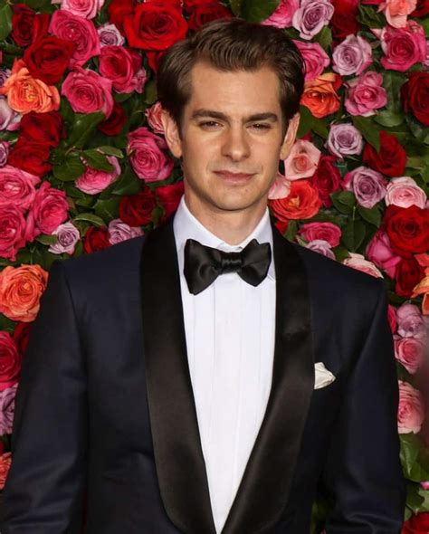 He was born in los angeles, and raised in england. Andrew Garfield's Hairstyles Over the Years