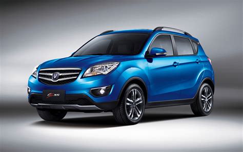 New Changan Cs35 2020 16l Standard 2wd Photos Prices And Specs In Bahrain