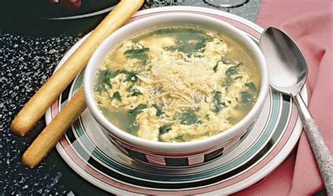 Stir the soup as you ladle. Spinach Egg Drop Soup | Louisiana Egg Commission