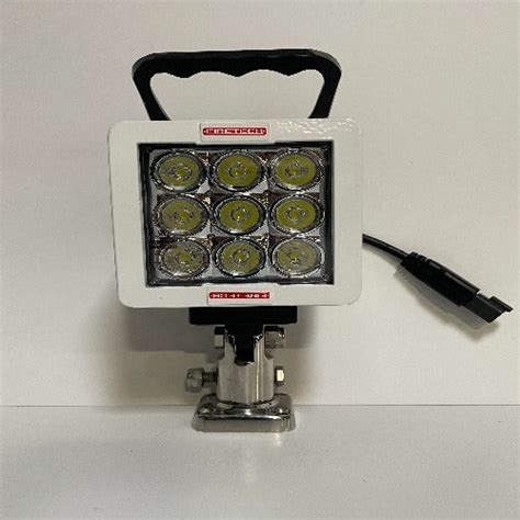 Firetech 4 9 Led Work Light With Handle And Swivel Mount Ft Wl X 9 S