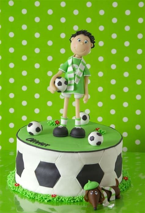 Take a look at our cakes for one of the most popular themes for a cake design is the sports themed birthday cake. Football — Children's Birthday Cakes | Football birthday ...