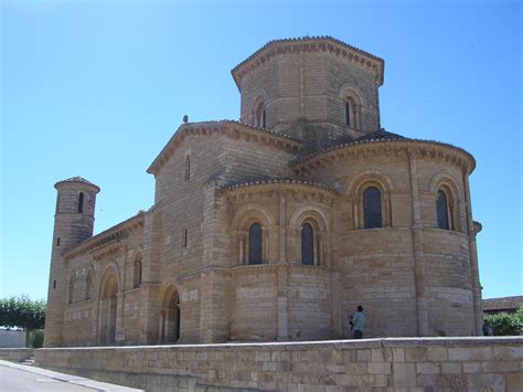 Iglesia De San Martín De Tours En Frómista Palencia En El Camino De