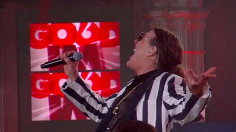 Watch Weird Al Perform Word Crimes Live Mental Floss