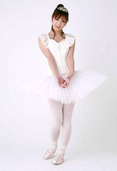 Asian Ballerina In White Opaque Pantyhose Tumbex 54000 Hot Sex Picture