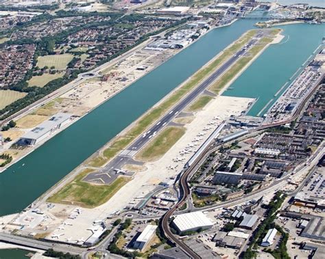 In Pictures London City Airport Then And Now Londonist
