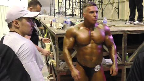 Young And Huge Bodybuilder Flexing Before Going To Stage Youtube