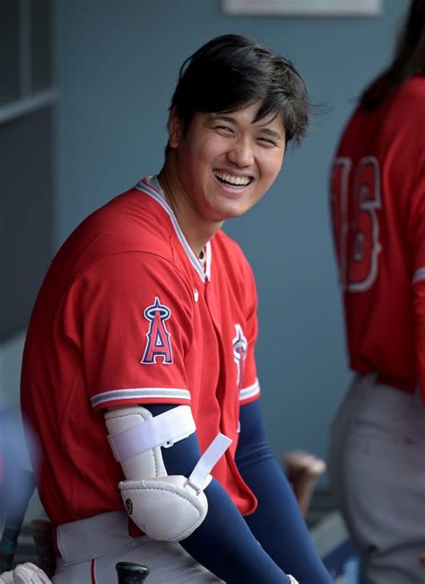 Angels News Watch Shohei Ohtani Get Splashed And Try Not To Smile