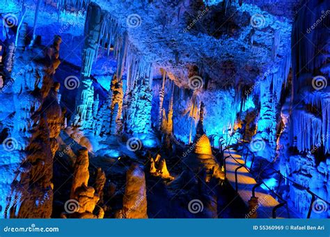 Cueva De Las Estalactitas De Avshalom Israel Imagen De Archivo