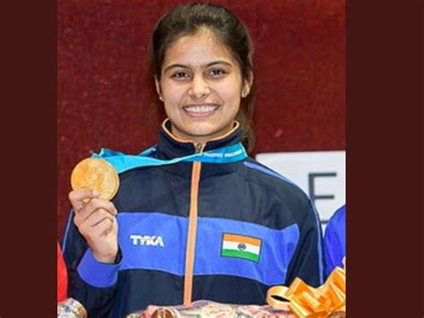 Manu bhaker is an indian sport shooter. Manu Bhaker: How a 16-year-old is inspiring Haryana's girls to pick up the gun - Manu Bhaker: 16 ...