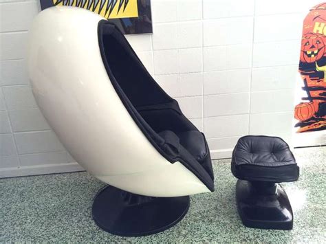 The perfect addition to any living room or relaxation with the option to swing, or perhaps rotate, an egg chair cocoons the body, making for a seriously cushy. 1970 Vintage Lee West Alpha Chamber Egg Pod Stereo Chair ...