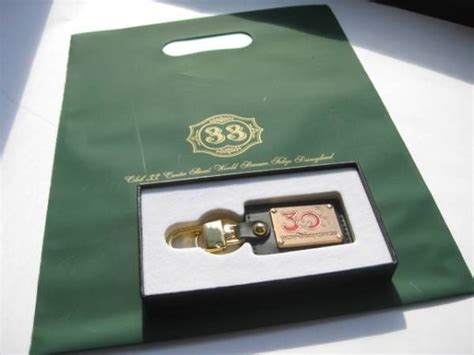 30th Anniversary Disney Club 33 Limited Keychain Disneyland Tokyo Mint