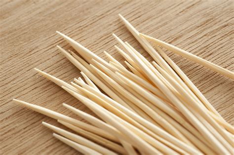 Pile Of Wooden Toothpicks Or Cocktail Sticks Free Stock Image