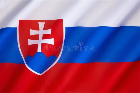 De slowakije geborduurde vlag patch kan gemakkelijk handmatig worden bevestigd of met behulp van de naaimachine of ijzer een. Vlag van Slowakije stock afbeelding. Afbeelding bestaande ...