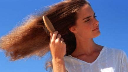 It is a condition observed in slightly older babies where they compulsively pull their hair out. 8 reasons for hair loss in women | BT