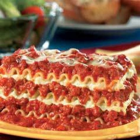 Easy Beef Lasagna Featuring Ragu 2 Lb 13 Oz Jar Recipe Yummly