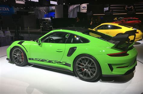 2018 Porsche 911 Gt3 Rs Weissach Pack Revealed With 29kg Weight Loss