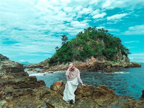 Pantai Tapak Kera Elok Surga Di Lampung Selatan