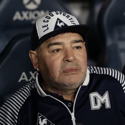Diego Maradona Maior ídolo Do Futebol Argentino Morre Aos 60 Anos