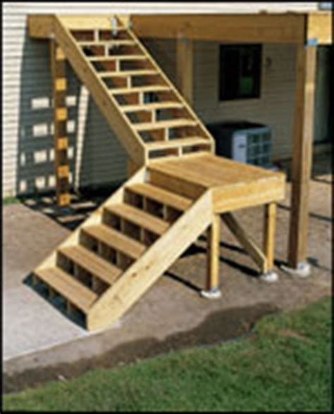 Prefab outdoor stairs with landing. រូបភាពពាក់ព័ន្ធ | Exterior stairs, Deck stairs, Deck staircase