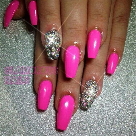 Pin By Iwona Reclik On Paznokcie Pink Bling Nails Luxury Nails Hot