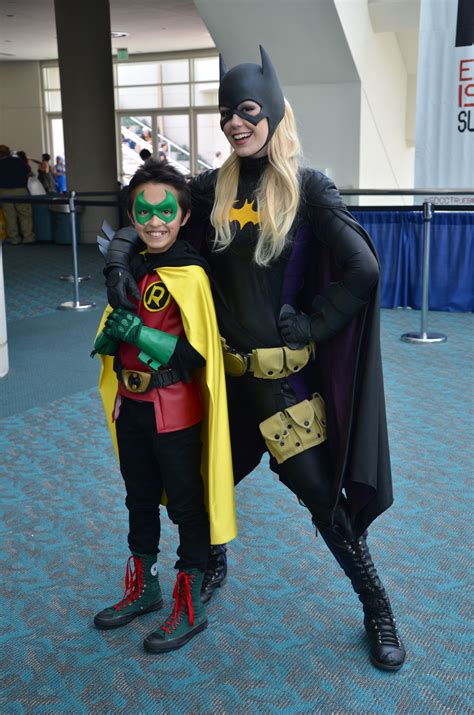 batgirl and robin cosplay — geektyrant