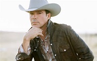 Clay Walker Talks Quarantine Parenting and Brand New Music Sounds Like ...
