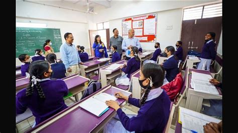 delhi cm arvind kejriwal inaugurates 12 430 smart classrooms in govt schools