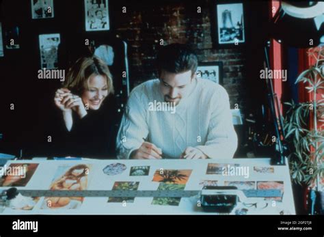 Chasing Amy From Left Joey Lauren Adams Ben Affleck 1997 © Miramax Films Courtesy Everett