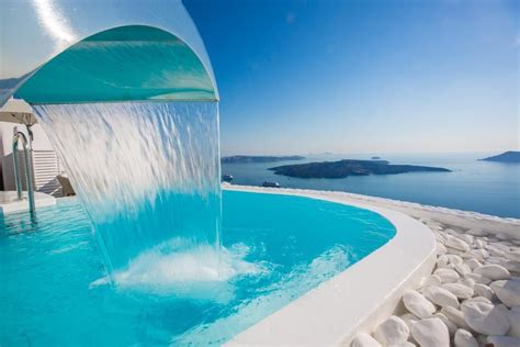 Pin By Laurie Hughes On Places To Visit Visiting Santorini Santorini