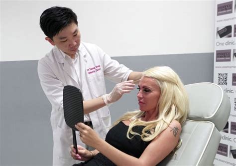 woman addicted to plastic surgery says it s her goal to look plastic 7 pics