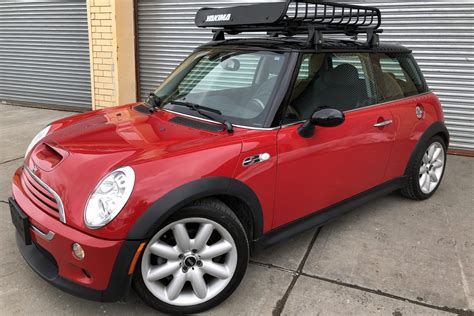 No Reserve 28k Mile 2005 Mini Cooper S 6 Speed For Sale On Bat