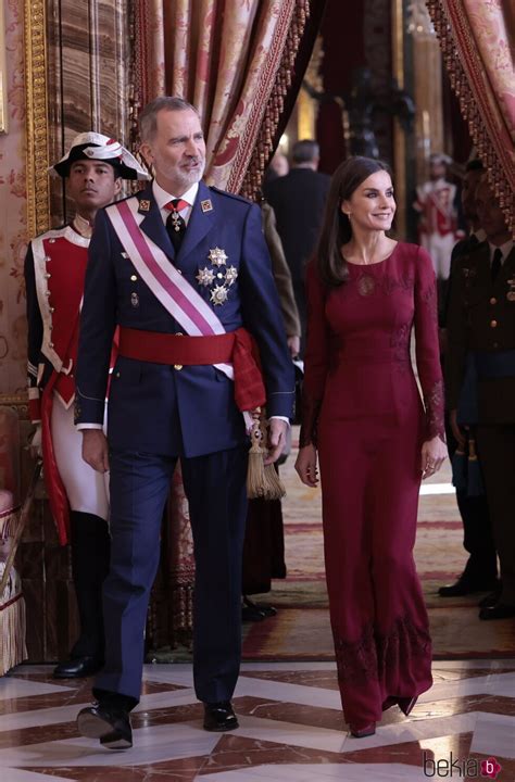 El Rey Felipe Vi Y La Reina Letizia Durante La Pascua Militar