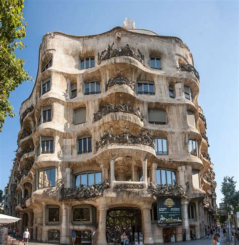 La Pedrera Gaudi Barcelona Gaudi Buildings Gaudi Architecture